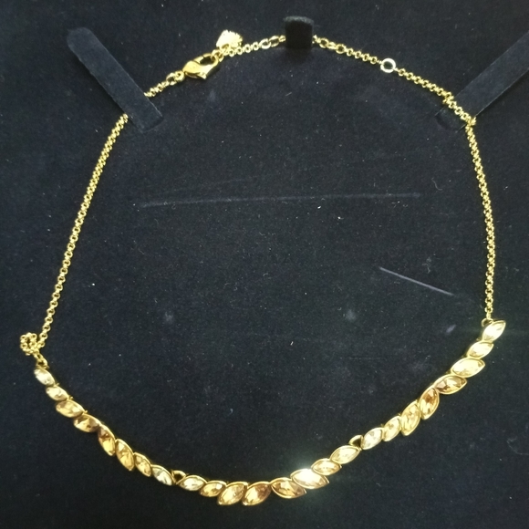 Brand new Swarovski neck set - Picture 3 of 7